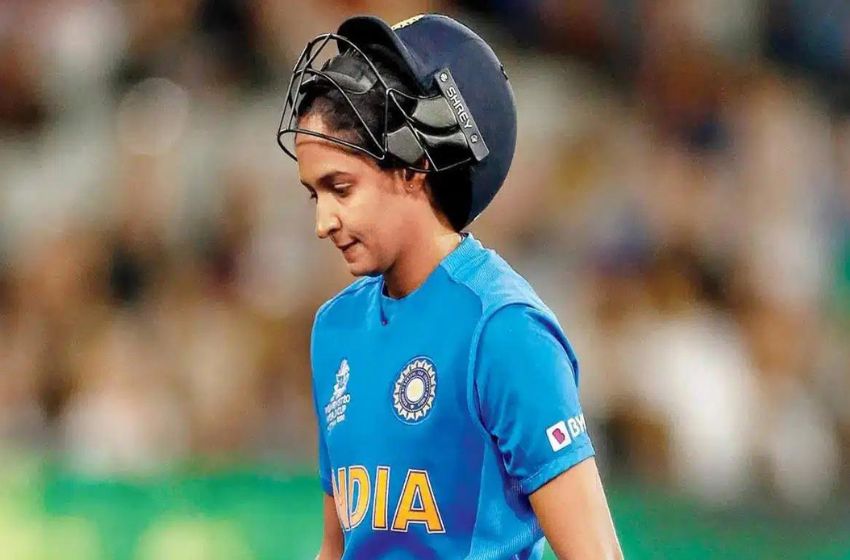  Harmanpreet Kaur Becomes First Indian Player To Be Named WBBL Player For Tournament
