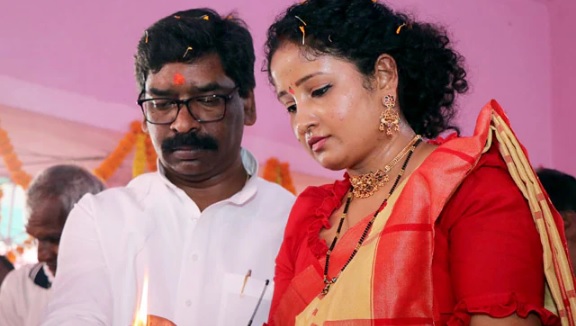 Sources suggest Hemant Soren's wife could become Chief Minister if he's arrested