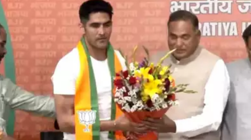  Boxer and former Congress member Vijender Singh has joined the BJP ahead of the 2024 Lok Sabha Elections.