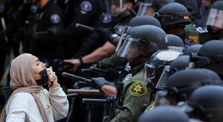 Police Respond as Protesters Occupy Building at University of California, Irvine