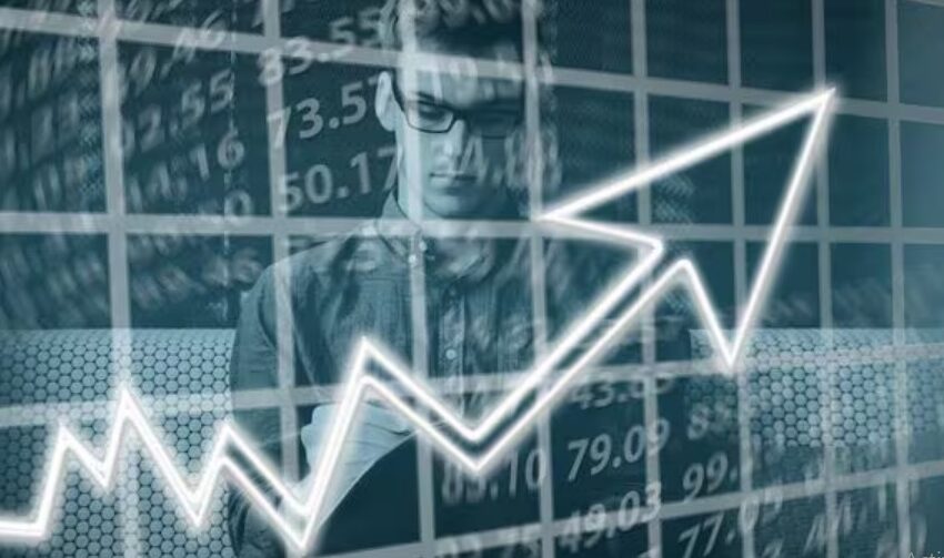  HCL Tech vs. TCS: Which IT Stock to Buy After Strong Q1 2024 Results?