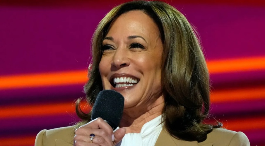 Kamala Harris Surprises with Heartfelt Thanks to Biden on Day 1 of Democratic Event