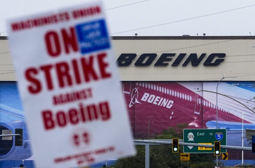  Boeing considers temporary layoffs to save cash during strike by machinists