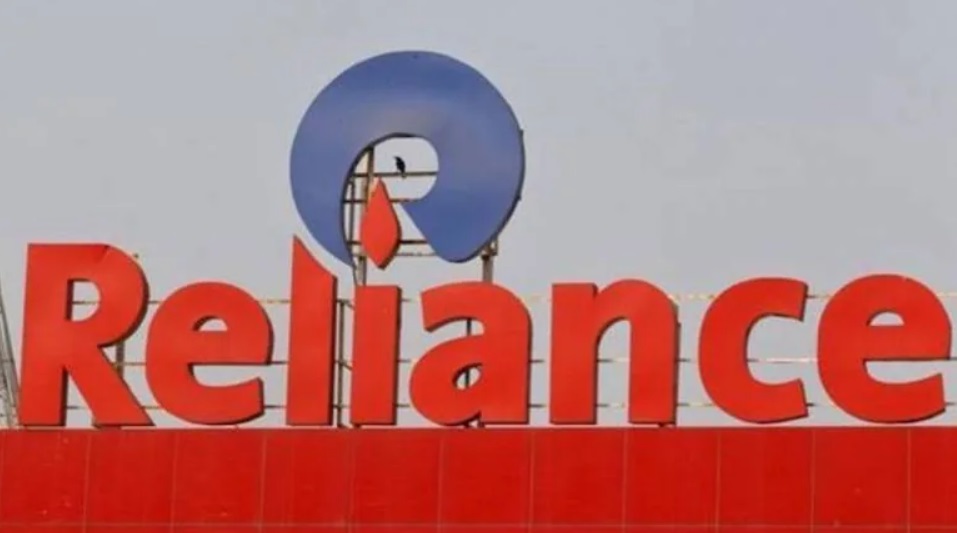 Reliance Industries Surpasses Q2 Profit Estimates with Robust Telecom and Retail Growth