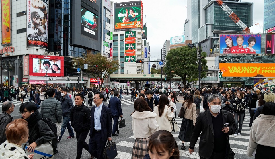 Japan's Economy Surpasses Expectations Driven by Strong Exports and Steady Consumption