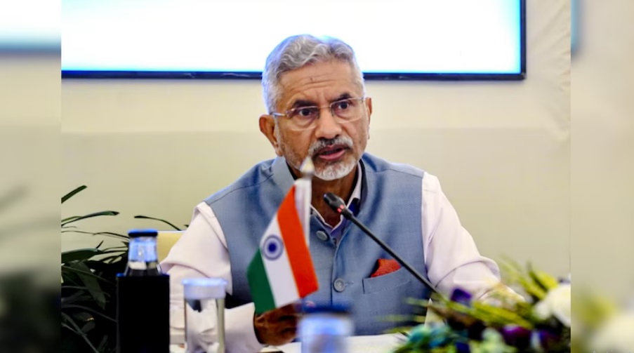 Khalistani Extremist Breaches S. Jaishankar's Security in London, Tears Indian Flag