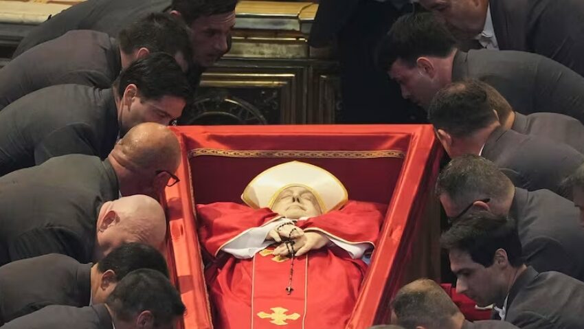 St. Peter’s Basilica Opens to Public as Vatican Invites Final Respects for Pope Francis