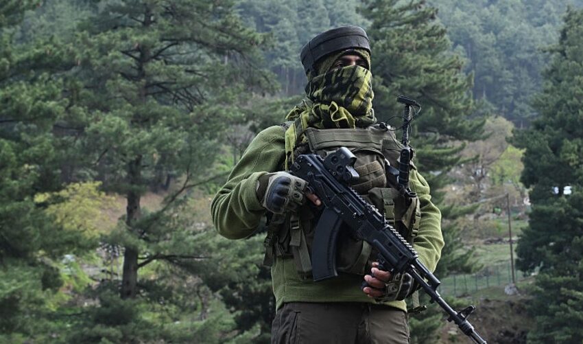 India and Pakistan exchange gunfire as tensions grow after a deadly attack in Kashmir