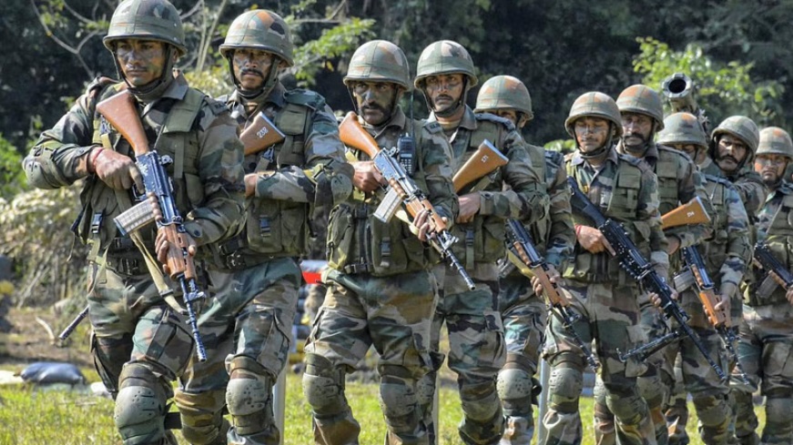 Pakistan Fires Across LoC Before Army Chief’s Srinagar Visit; India Hits Back