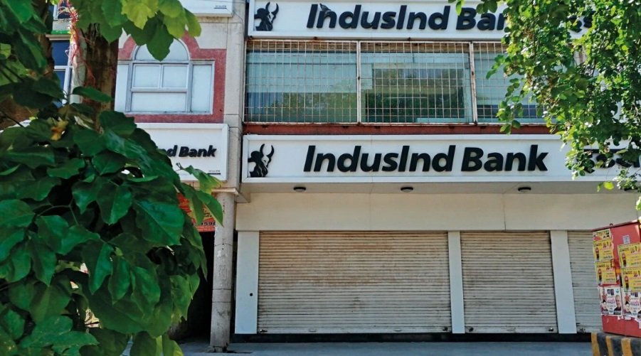 IndusInd Bank shares rise despite SEBI action against former executives for insider trading
