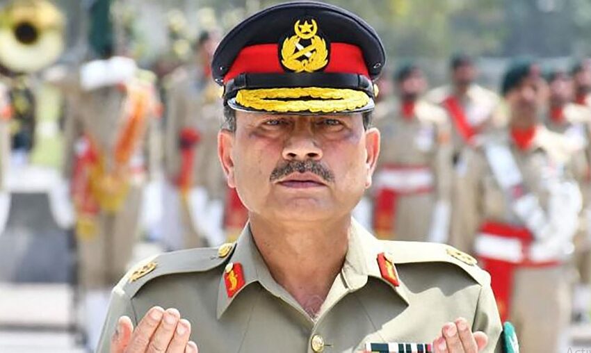 Viral Video Claims Pakistani Army Chief Asim Munir Went Mall Shopping Before Trump Meeting