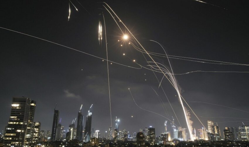  Iran: Hypersonic missiles Fattah-1 fired at Israel